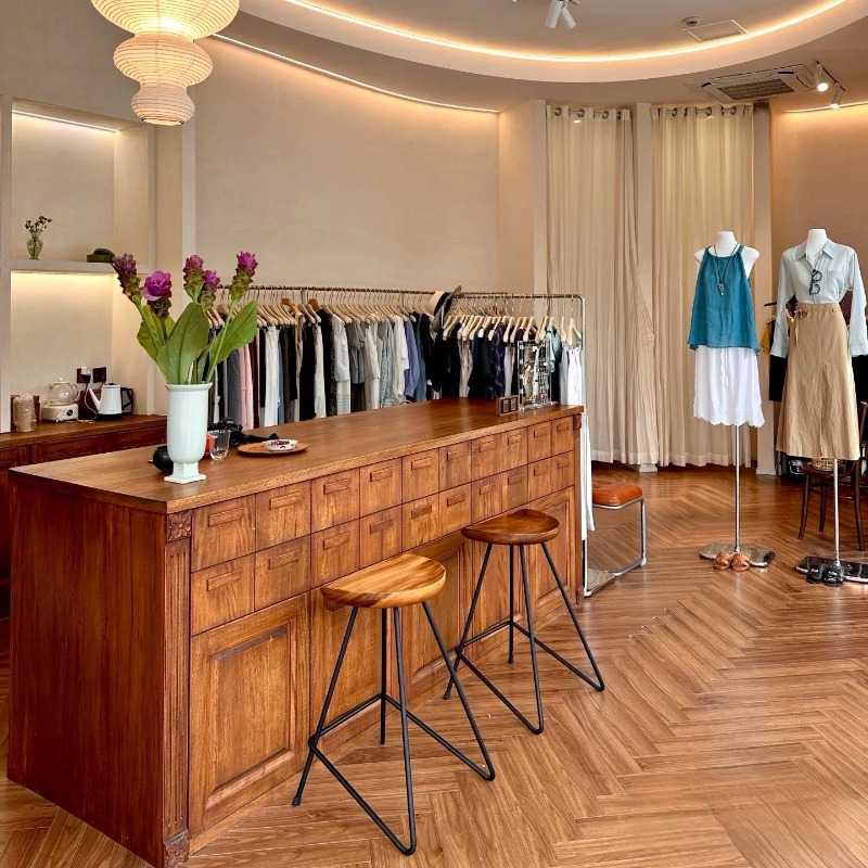 Clothing store, cashier counte - đánh giá và giá Office Furniture Second Hand