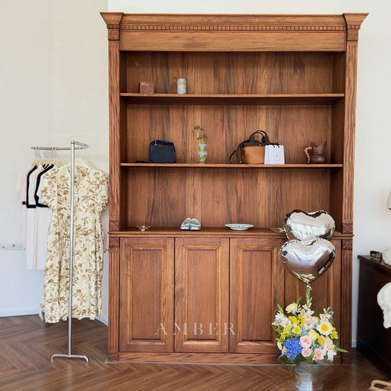 Clothing store, cashier counte - đánh giá và giá Office Furniture Second Hand